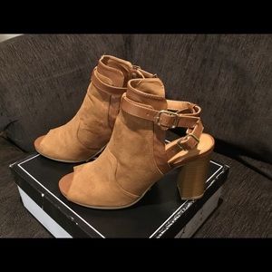 Quipid Lucite suede heels